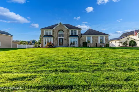 49 Polo Club Dr, Freehold, NJ 07728