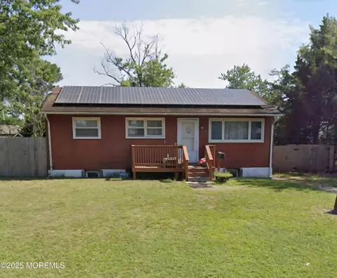 112 Dittmar Dr, Toms River, NJ 08757