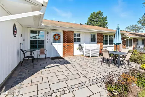 1122 Argyll Cir # C, Lakewood, NJ 08701