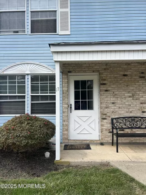 82 Cliffwood Ave #17, Cliffwood, NJ 07721