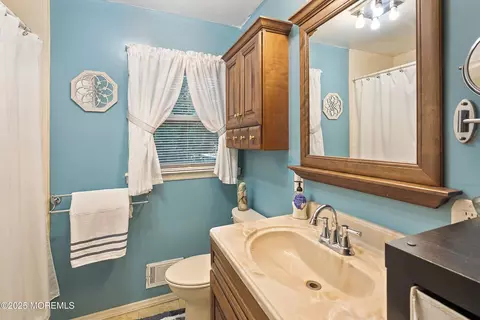 Bath - 14 Elm St, Jackson, NJ 08527 photo 1 of 5