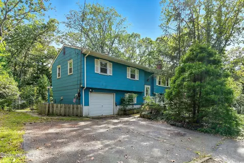 Exterior - 14 Elm St, Jackson, NJ 08527 photo 2 of 11