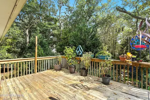 Exterior - 14 Elm St, Jackson, NJ 08527 photo 5 of 11