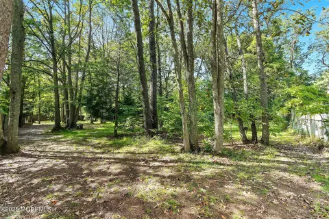 Exterior - 14 Elm St, Jackson, NJ 08527 photo 9 of 11