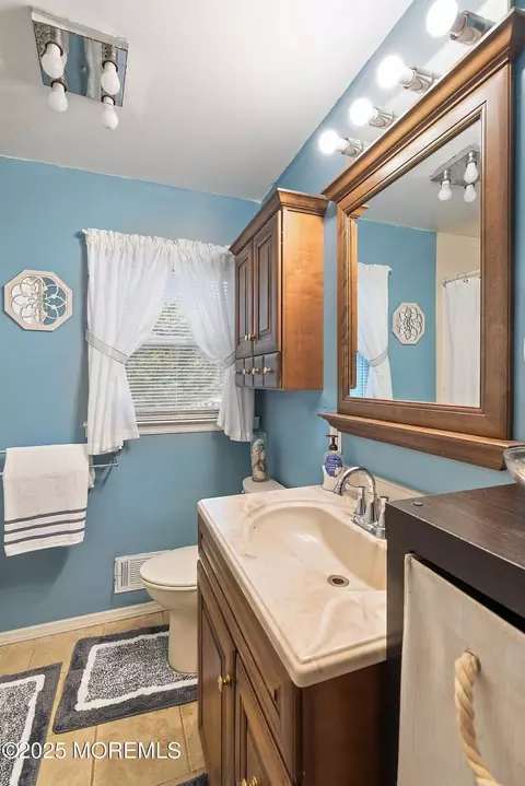 Bath - 14 Elm St, Jackson, NJ 08527 photo 2 of 5