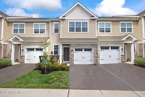 7 Chapel Ln, Wall Township, NJ 07727