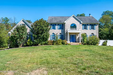 29 N Disbrow Hill Rd, Monroe, NJ 08831