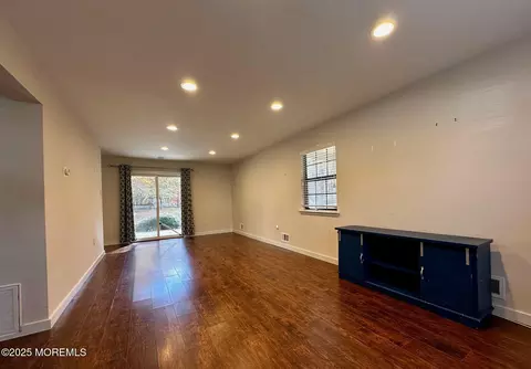 302 Daisy Ct, Jackson, NJ 08527 photo 24