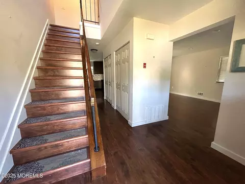 302 Daisy Ct, Jackson, NJ 08527 photo 4