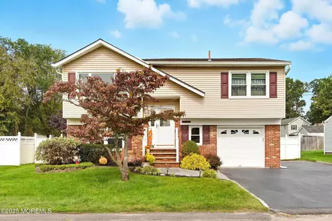 9 Borick Ave, Hazlet, NJ 07730