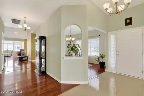 Entry Way - 53 Pine Valley Rd, Jackson, NJ 08527 photo 3 of 4