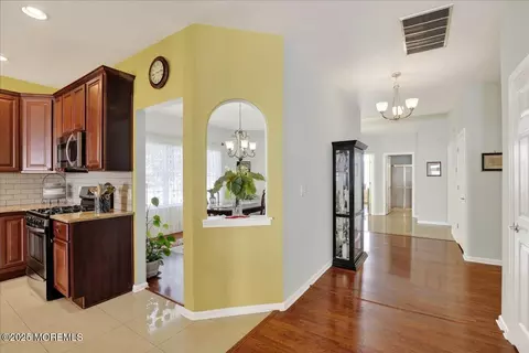 Entry Way - 53 Pine Valley Rd, Jackson, NJ 08527 photo 4 of 4