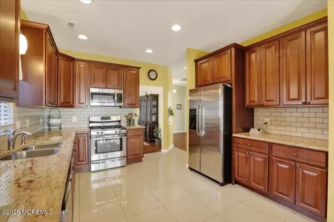 Kitchen - 53 Pine Valley Rd, Jackson, NJ 08527 photo 4 of 5