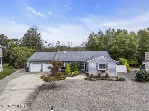 18 Quail Run, Brick, NJ 08723