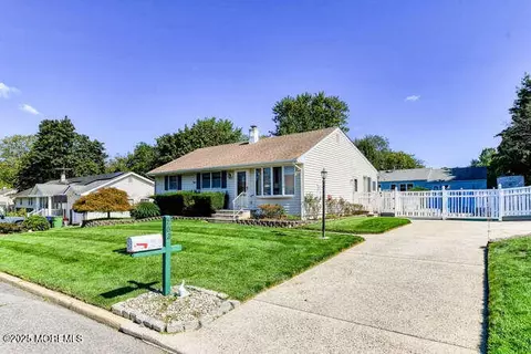 702 Marsha Dr, Neptune City, NJ 07753