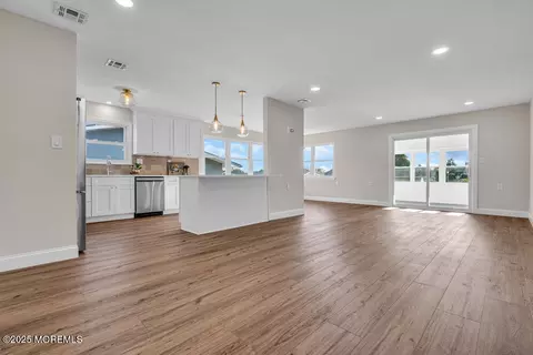 Living - 41 Central Blvd, Brick, NJ 08724 photo 1 of 3