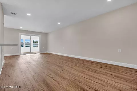 Living - 41 Central Blvd, Brick, NJ 08724 photo 3 of 3