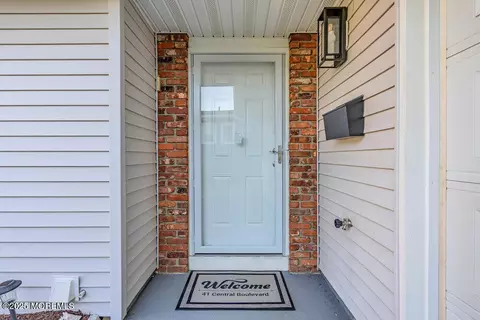 Entry Way - 41 Central Blvd, Brick, NJ 08724 photo 1 of 1