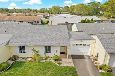 25 Pitman Rd #B, Monroe, NJ 08831 photo 3
