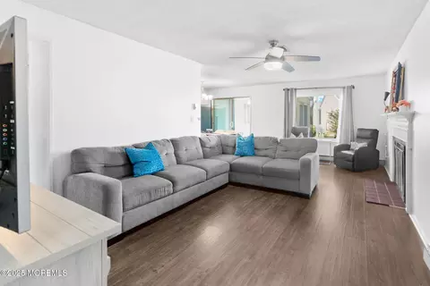 25 Pitman Rd #B, Monroe, NJ 08831 photo 5
