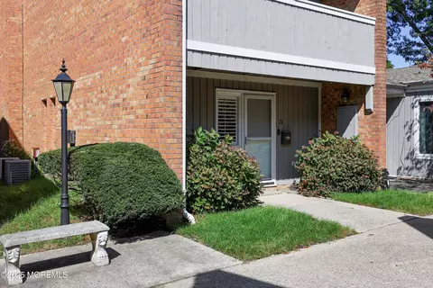 74 Linden Ct, Spring Lake Heights, NJ 07762