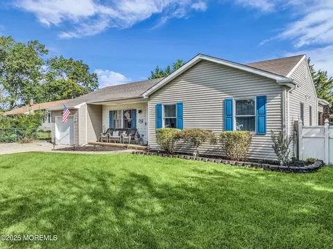 910 Alpine St, Forked River, NJ 08731 photo 2