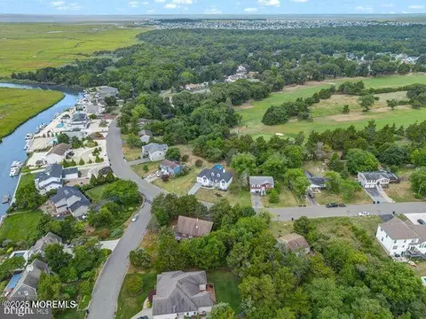 193 Country Club Blvd, Little Egg Harbor, NJ 08087