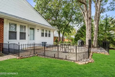 253 Columbine Ave # D, Whiting, NJ 08759