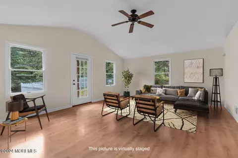 188 Five Points Rd, Colts Neck, NJ 07722