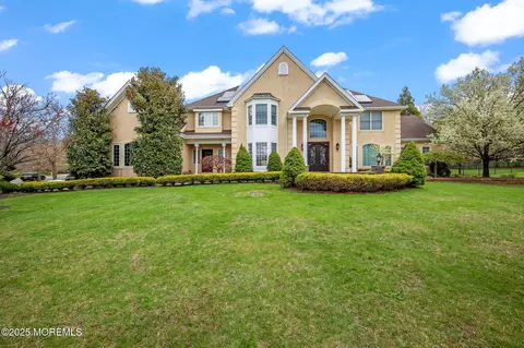 10 Hannah Mount Dr, Millstone, NJ 08510