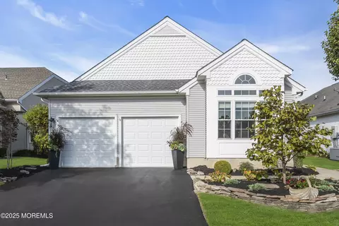 14 Isabella Dr, Manchester, NJ 08759