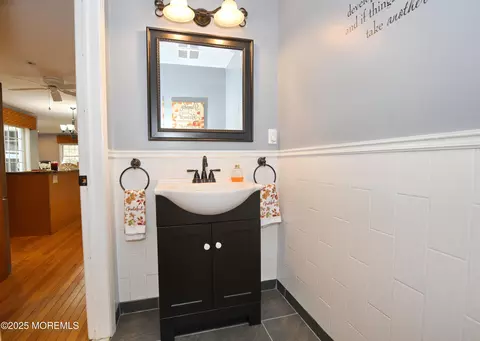Bath - 231 Crescent Ave, Jackson, NJ 08527 photo 2 of 6
