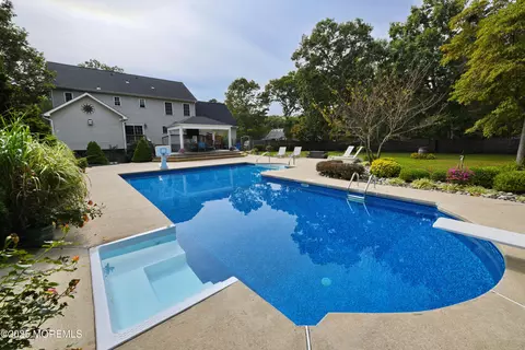 Exterior - 231 Crescent Ave, Jackson, NJ 08527 photo 14 of 25
