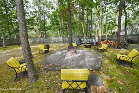 Exterior - 231 Crescent Ave, Jackson, NJ 08527 photo 17 of 25