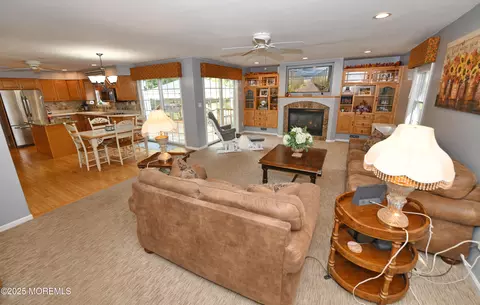 Living - 231 Crescent Ave, Jackson, NJ 08527 photo 2 of 2