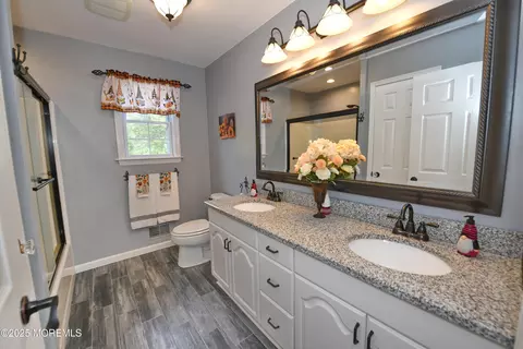 Bath - 231 Crescent Ave, Jackson, NJ 08527 photo 6 of 6