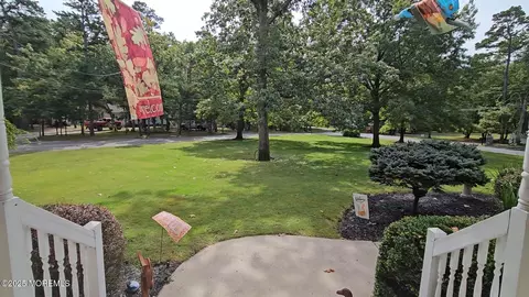 Exterior - 231 Crescent Ave, Jackson, NJ 08527 photo 5 of 25