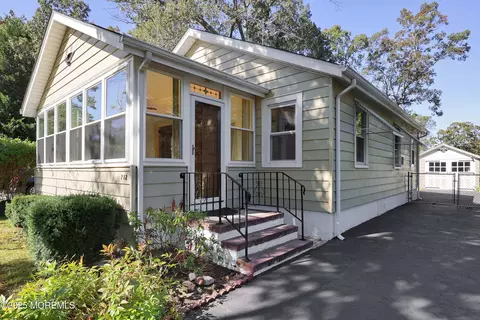 712 Radnor Ave, Pine Beach, NJ 08741