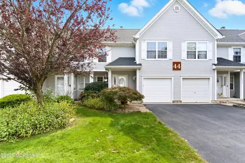 4403 Galloping Hill Ln, Toms River, NJ 08755