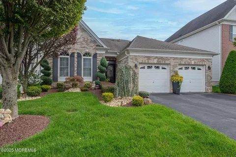 44 Kings Mill Rd, Monroe, NJ 08831