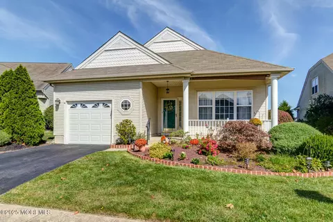41 Tuscany Cir, Manchester, NJ 08759