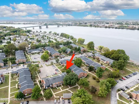 2052 Harbour Dr, Palmyra, NJ 08065