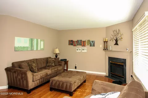 Living - 451 Deuce Dr, Wall, NJ 07719 photo 2 of 3