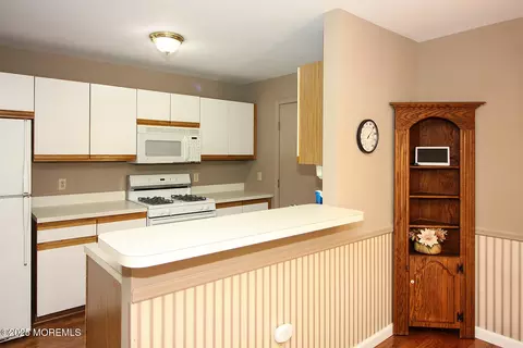 Kitchen - 451 Deuce Dr, Wall, NJ 07719 photo 1 of 4