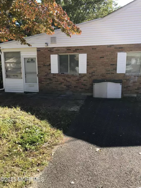 21 Cedar #A, Toms River, NJ 08757