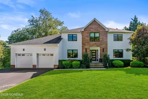 49 Jamestown Rd, Eatontown, NJ 07724