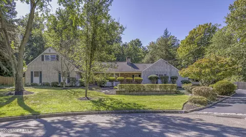 28 Winding Brook Way, Middletown, NJ 07748