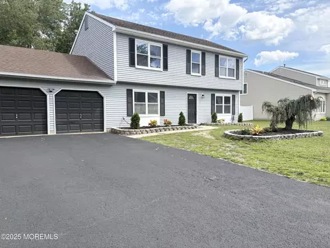 944 Yellowbank Rd, Toms River, NJ 08753