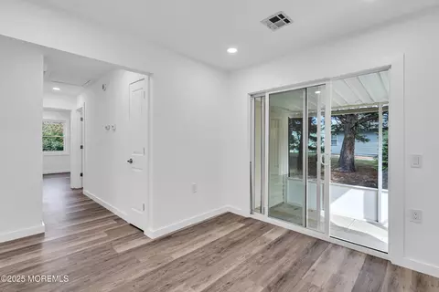 Entry Way - 17 Leighton Ct, Berkeley, NJ 08721 photo 1 of 1