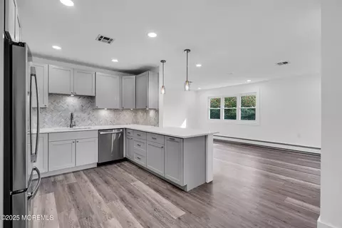 Other - 17 Leighton Ct, Berkeley, NJ 08721 photo 4 of 10